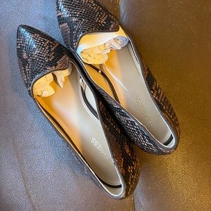 Express Brown and Black Croc Print Shoes